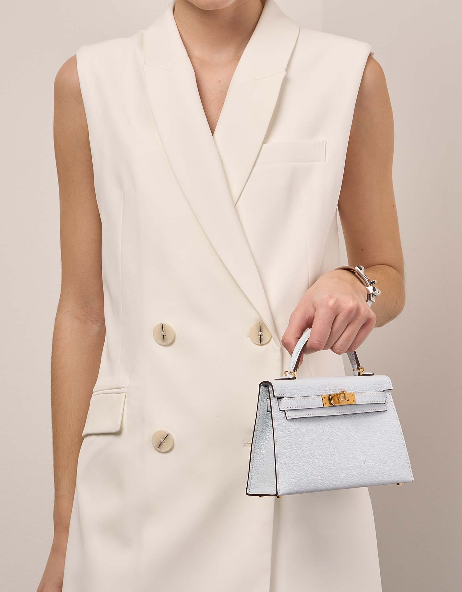 Hermès Kelly Mini BleuBrume Größen Getragen | Verkaufen Sie Ihre Designer-Tasche auf Saclab.com
