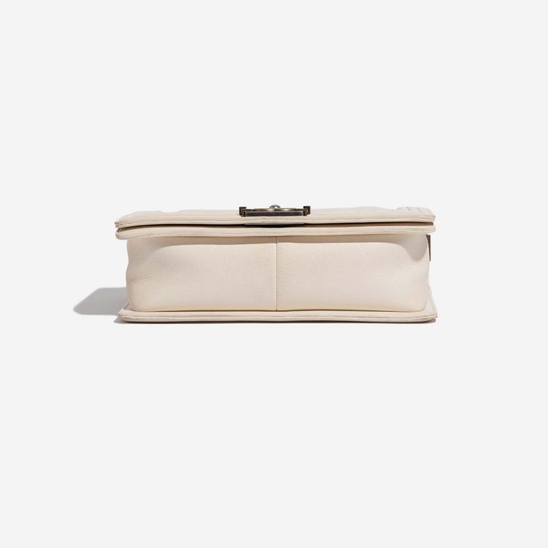 Chanel Boy OldMedium Beige Bottom  | Sell your designer bag on Saclab.com