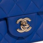 Chanel Timeless MiniSquare ElectriqueBlue Closing System  | Sell your designer bag on Saclab.com