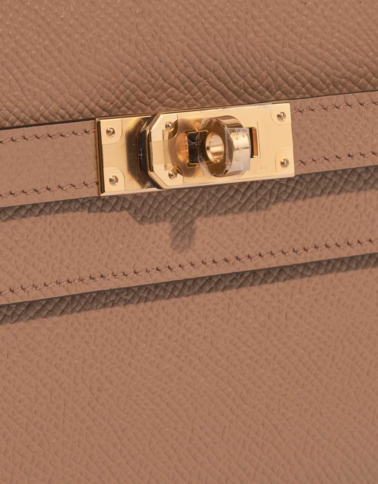 Hermès Kelly ToGo Chai-MauveSylvestre Closing System  | Sell your designer bag on Saclab.com