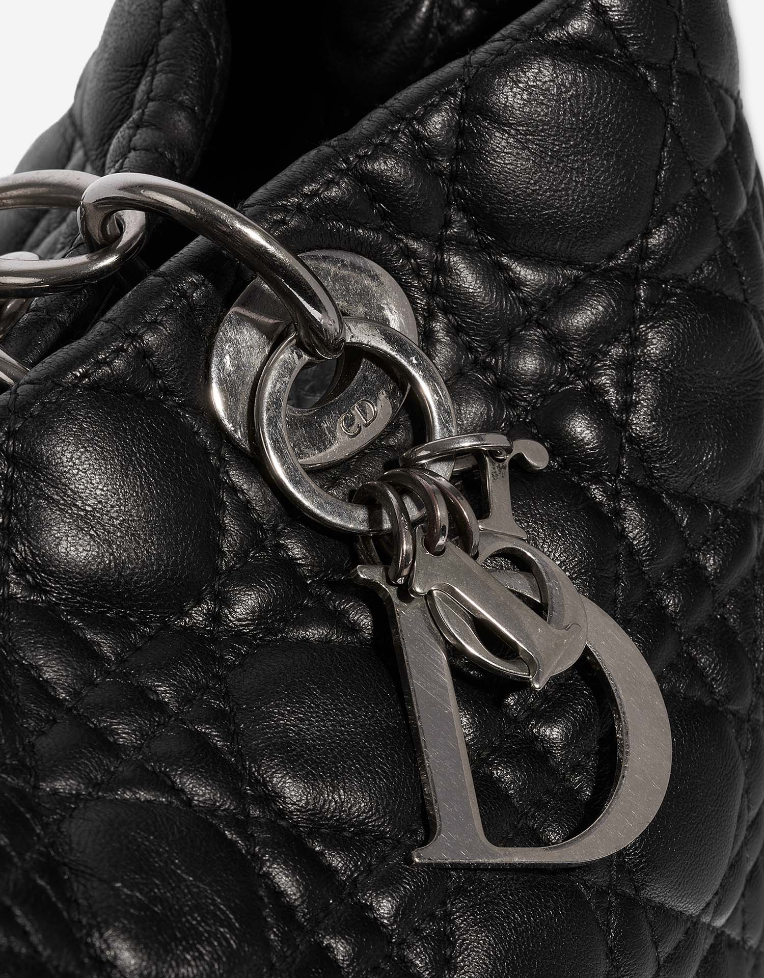 Dior Shopper Black Closing System  | Sell your designer bag on Saclab.com