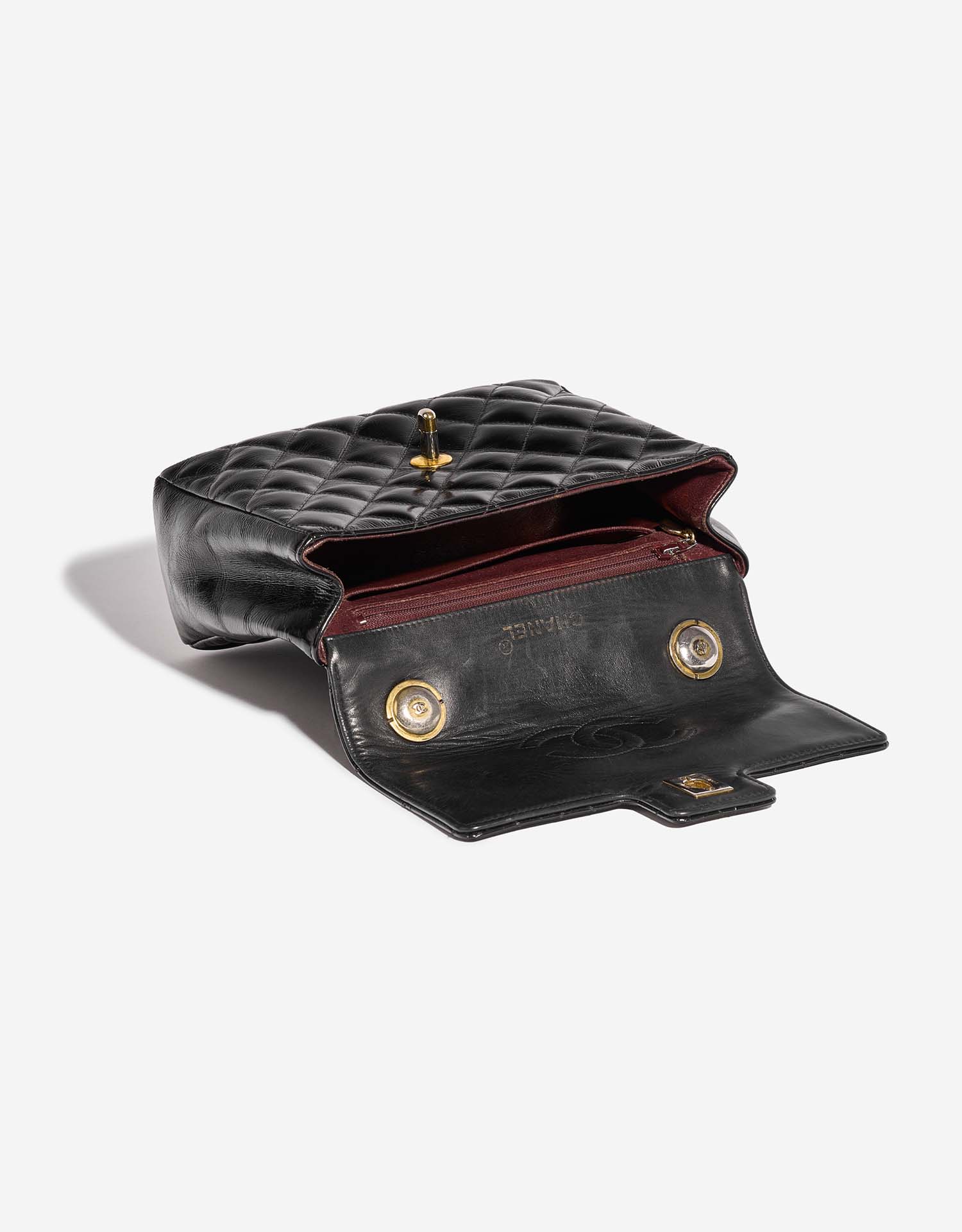 Chanel Timeless MiniSquare Black Inside  | Sell your designer bag on Saclab.com