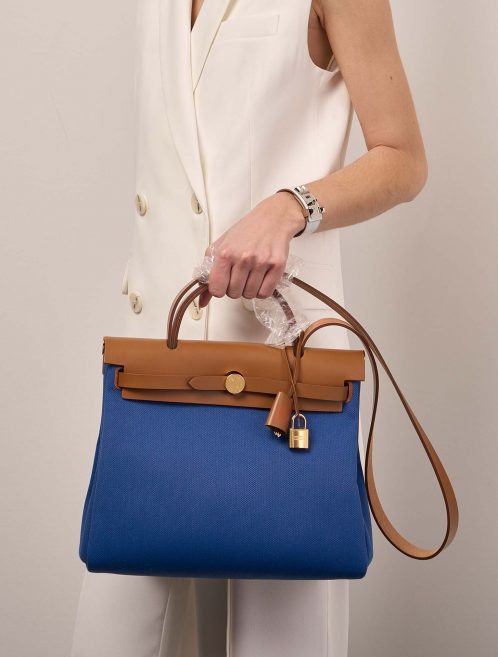 Hermès Herbag 31 BleuDeFrance-Fauve Sizes Worn | Sell your designer bag on Saclab.com