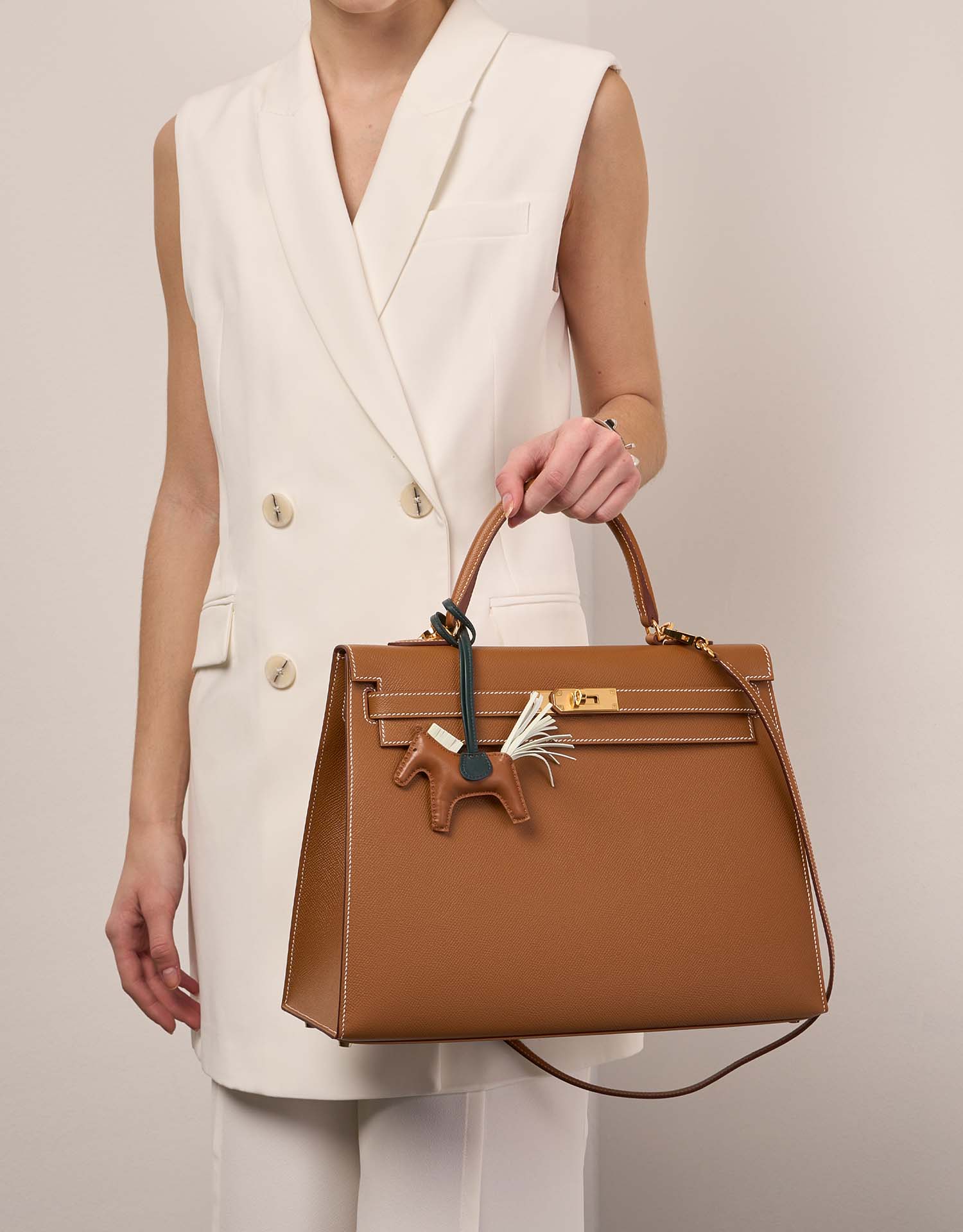 Amazing Hermès Kelly 35 handbag with strap in epsom yellow lemon