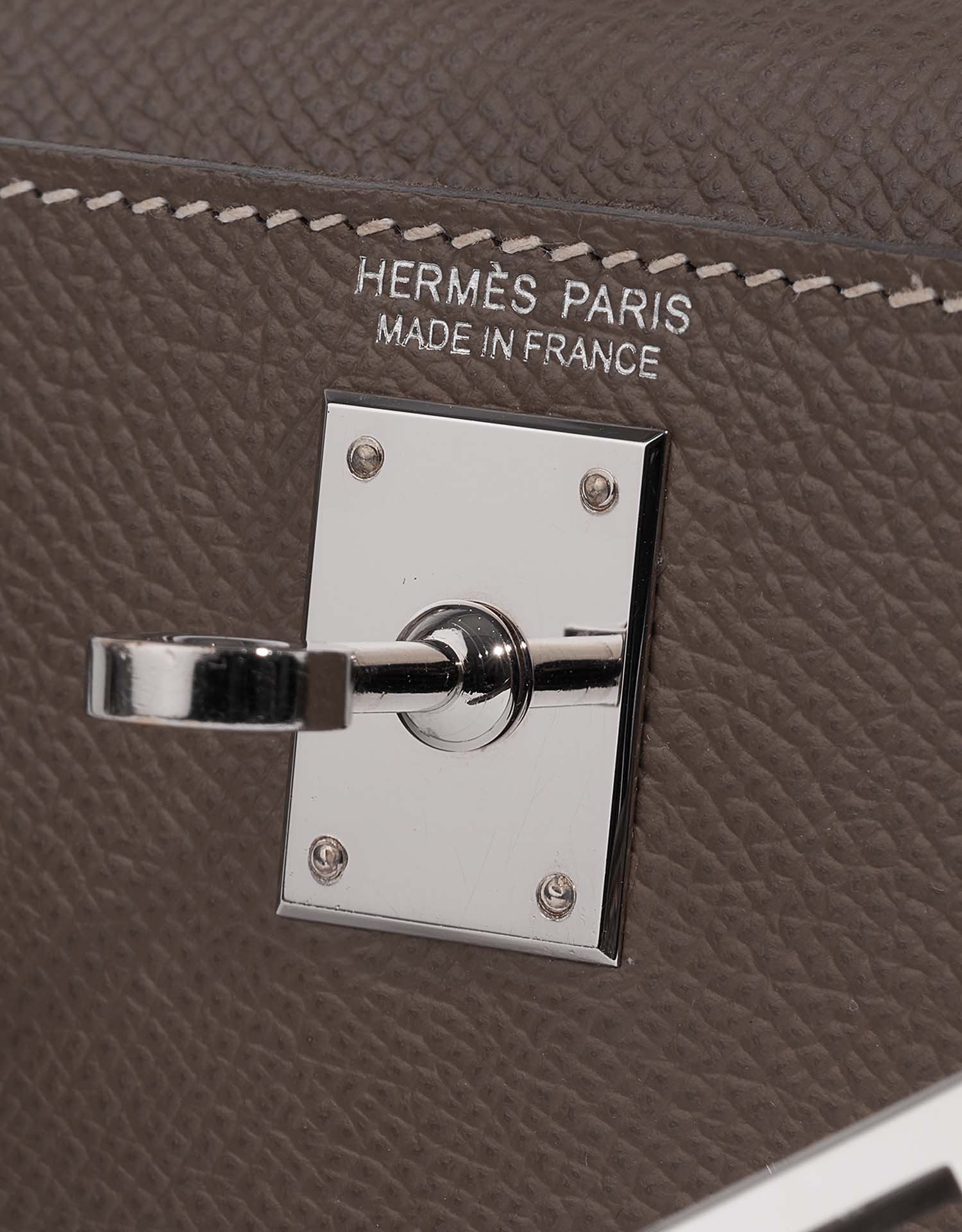 Hermès Kelly Mini Etoupe Logo | Verkaufen Sie Ihre Designertasche auf Saclab.com