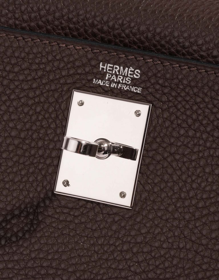 Hermès Kelly 32 Chocolate Logo  | Sell your designer bag on Saclab.com