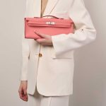 Hermès KellyCutClutch RosedEte Sizes Worn | Sell your designer bag on Saclab.com