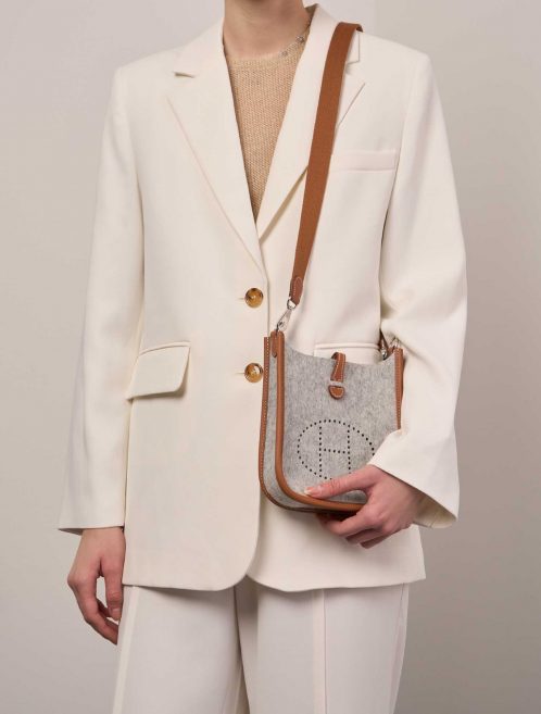 Hermès Evelyne 16 GrisClair-Gold Tailles Portées | Vendez votre sac de créateur sur Saclab.com