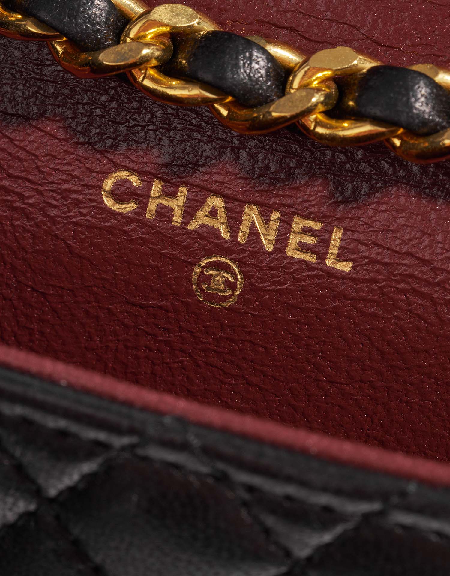 Chanel TimelessBeltBag Black Logo  | Sell your designer bag on Saclab.com