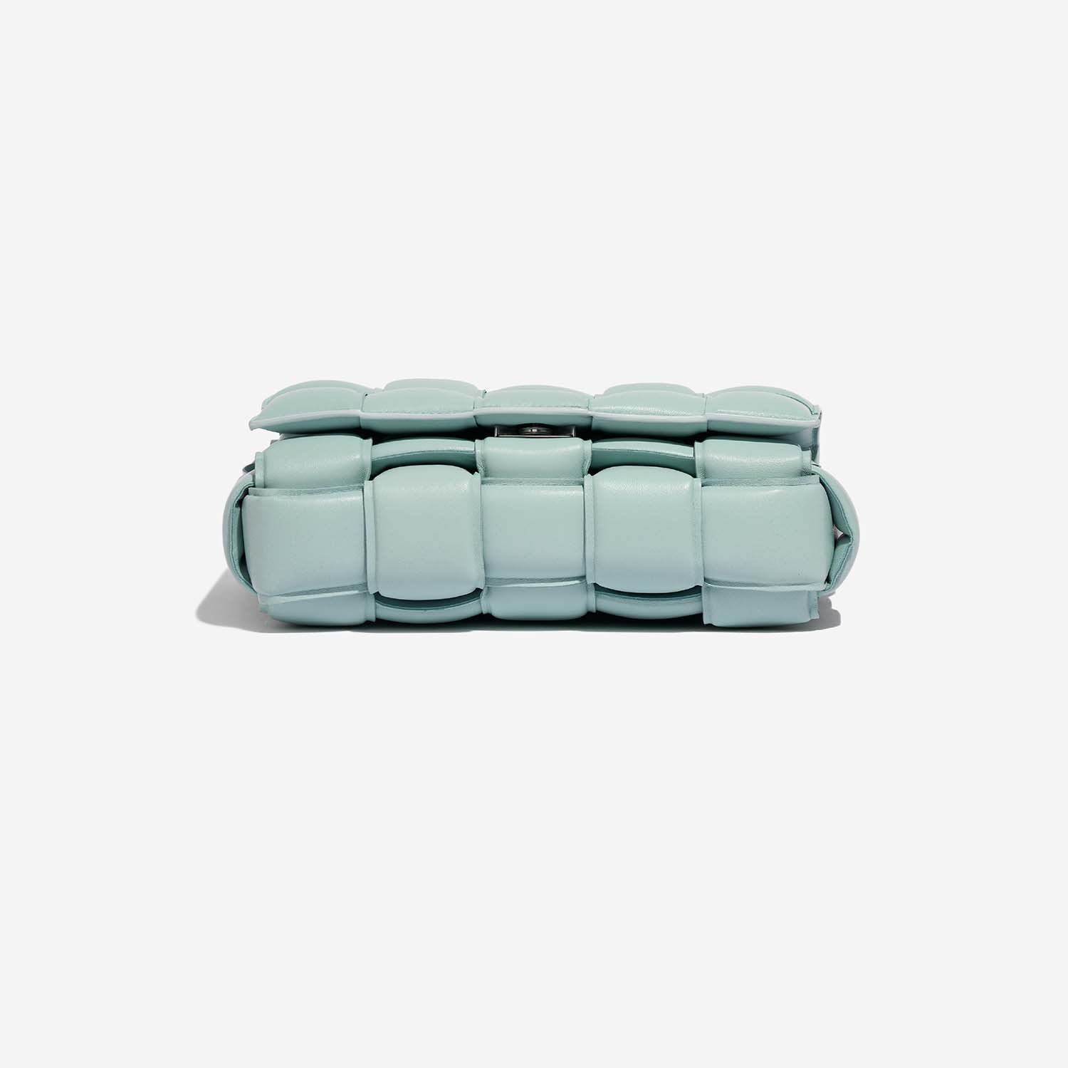 BottegaVeneta Cassette Turquoise Bottom  | Sell your designer bag on Saclab.com