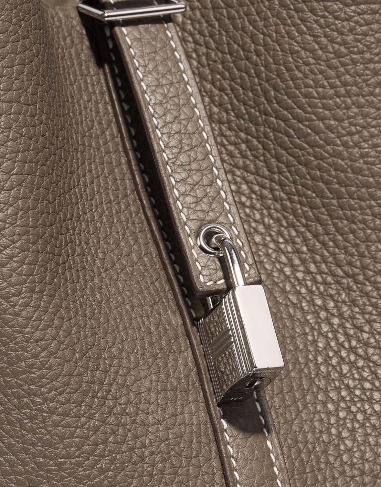 Hermès Picotin 22 Etoupe Closing System  | Sell your designer bag on Saclab.com