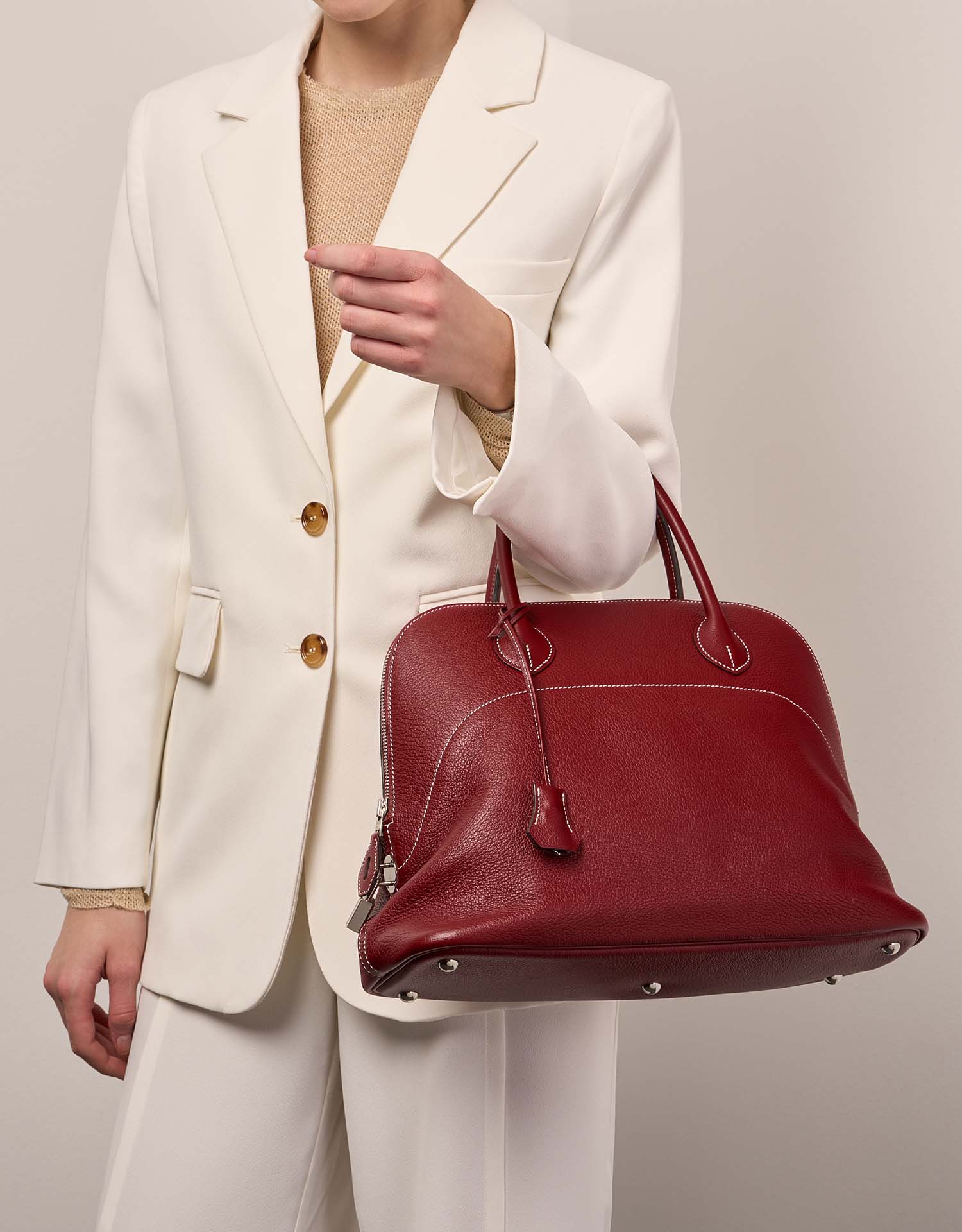 Hermès Bolide 35 RougeGrenat Sizes Worn | Sell your designer bag on Saclab.com