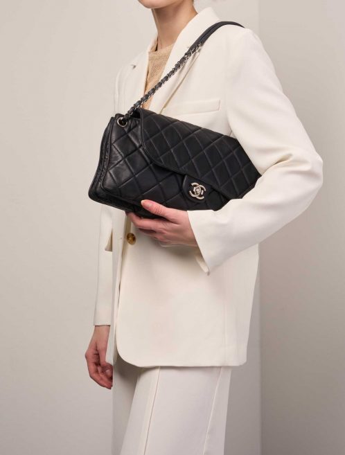 Chanel Timeless Jumbo DarkBlue Sizes Worn | Sell your designer bag on Saclab.com