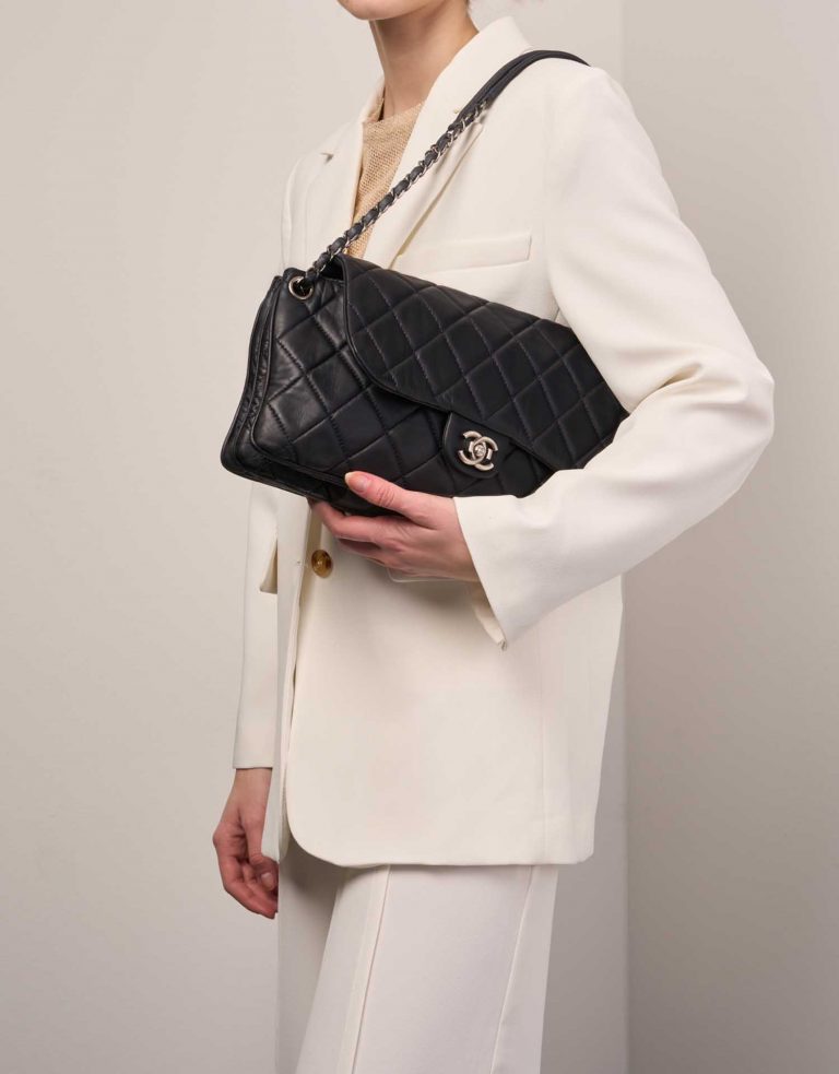 Chanel Timeless Jumbo DarkBlue Front  | Sell your designer bag on Saclab.com
