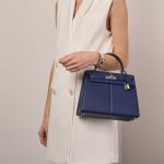 Hermès Kelly 25 BlueSaphire Sizes Worn | Sell your designer bag on Saclab.com