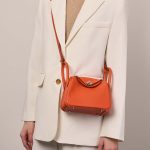 Hermès Lindy 20Mini Feu Sizes Worn | Sell your designer bag on Saclab.com