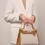 Hermès Kelly 28 Sesame-Ecru-Beige Sizes Worn | Sell your designer bag on Saclab.com