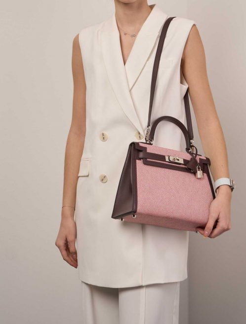 Hermès Kelly 28 Ecru-RougeSellier-Anemone-Brique Größen Getragen | Verkaufen Sie Ihre Designer-Tasche auf Saclab.com