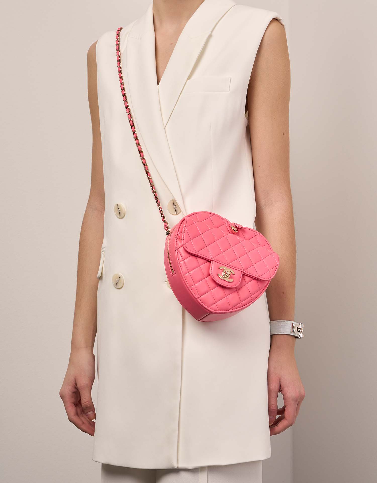 Chanel TimelessHeart Medium Pink Sizes Worn | Vendez votre sac de créateur sur Saclab.com