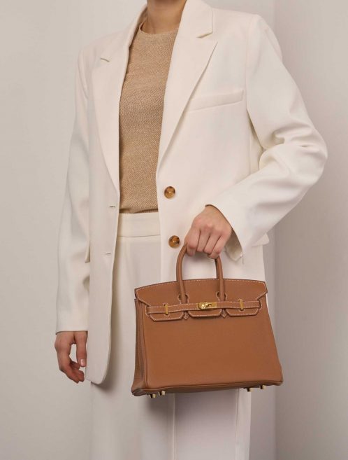 Hermès Birkin 25 Gold Sizes Worn | Sell your designer bag on Saclab.com