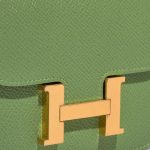 Hermès Constance SlimWallet VertCriquet Closing System  | Sell your designer bag on Saclab.com