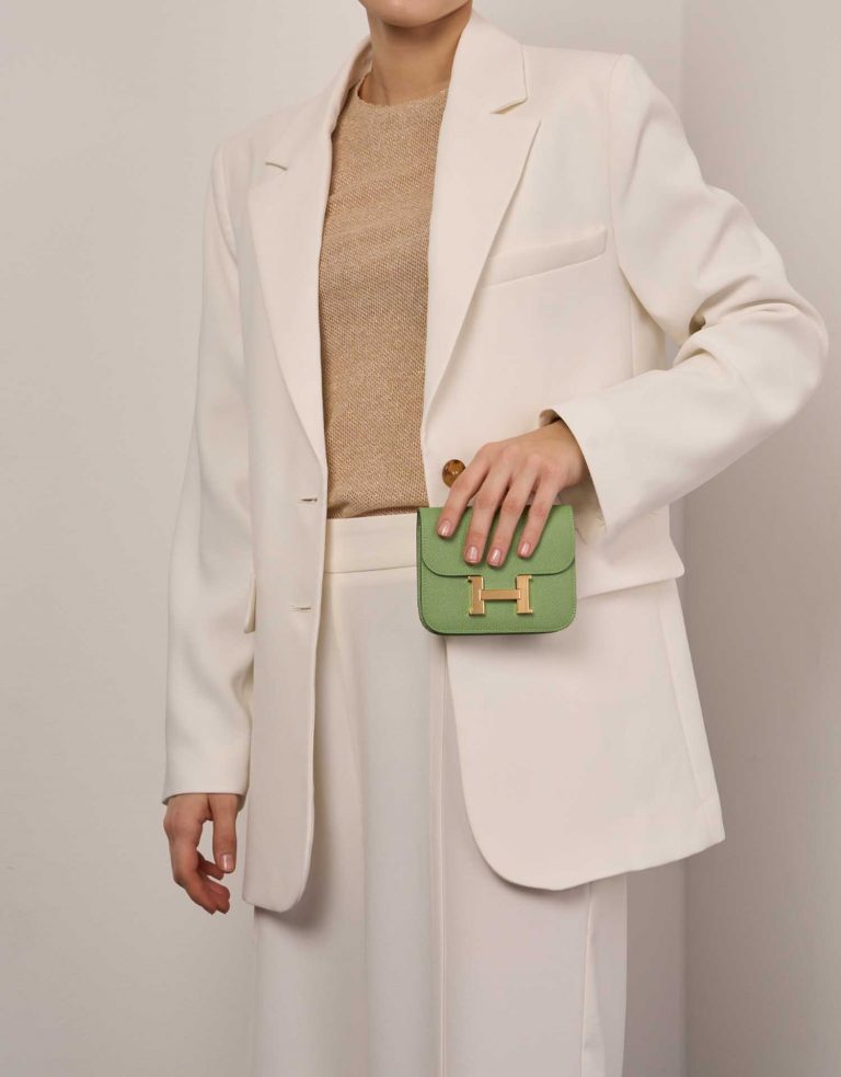 Hermès Constance SlimWallet VertCriquet Front  | Sell your designer bag on Saclab.com