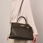 Pre-owned Hermès bag Kelly 35 Togo Chocolate Brown Model | Sell your designer bag on Saclab.com