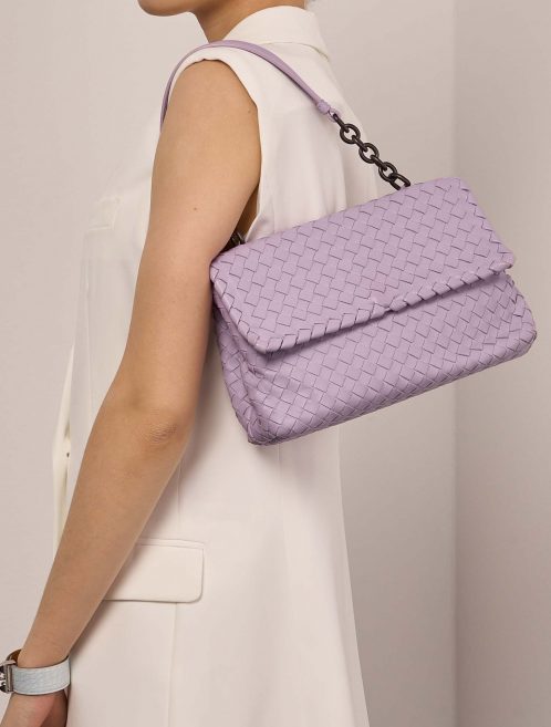 BottegaVeneta Olimpia Lilac Sizes Worn | Sell your designer bag on Saclab.com