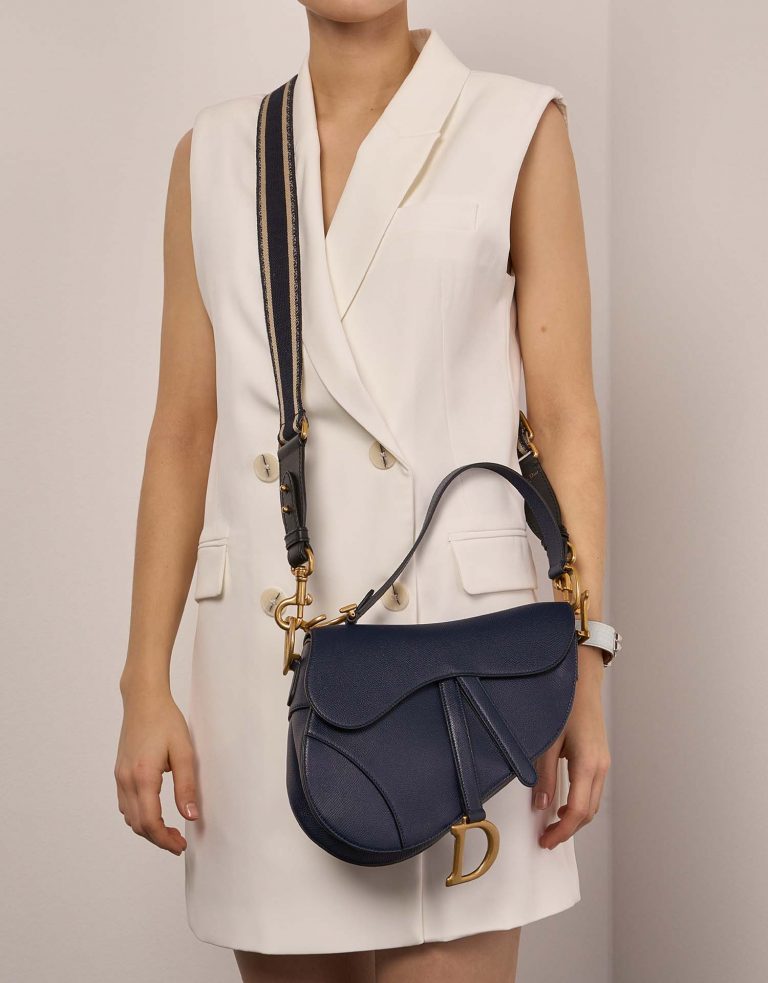 Dior Saddle Medium DarkBlue Sizes Worn | Sell your designer bag on Saclab.com