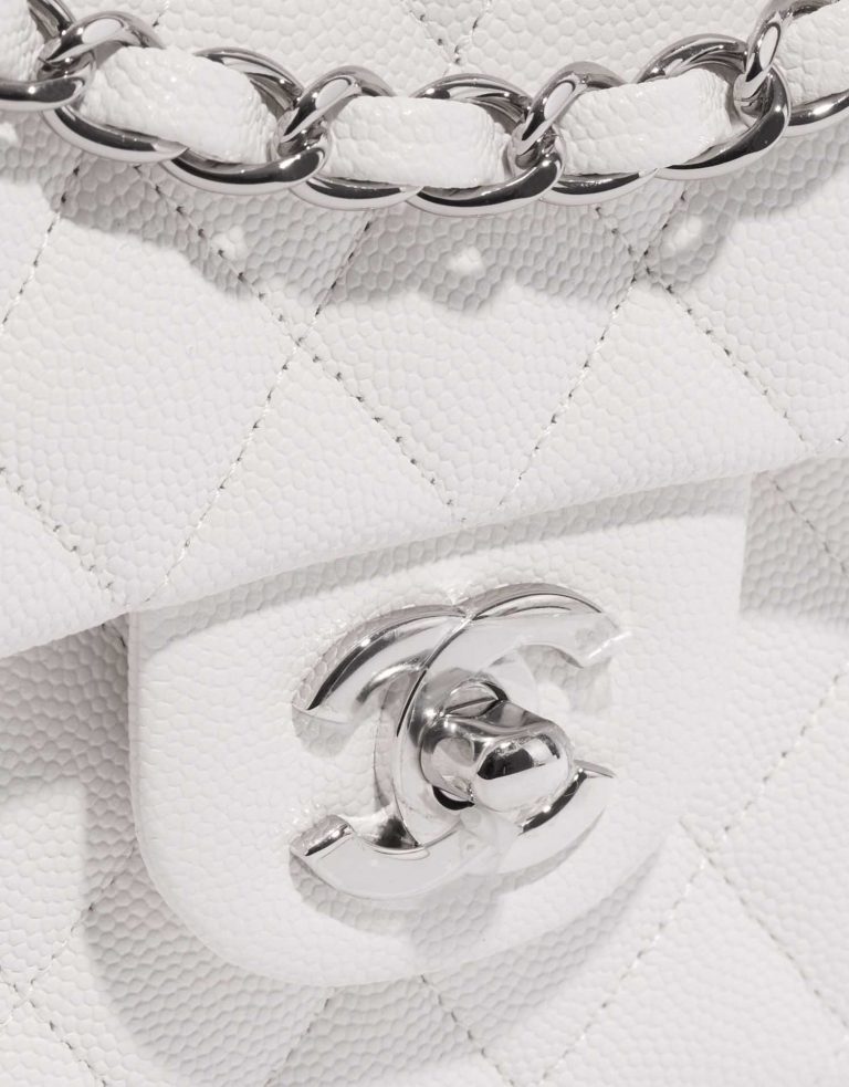 Chanel Timeless Medium White Closing System  | Sell your designer bag on Saclab.com