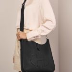 Hermès Evelyne 29 Black Sizes Worn | Sell your designer bag on Saclab.com