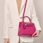 Pre-owned Hermès bag Kelly 25 Epsom Rose Pourpre Violet Model | Sell your designer bag on Saclab.com
