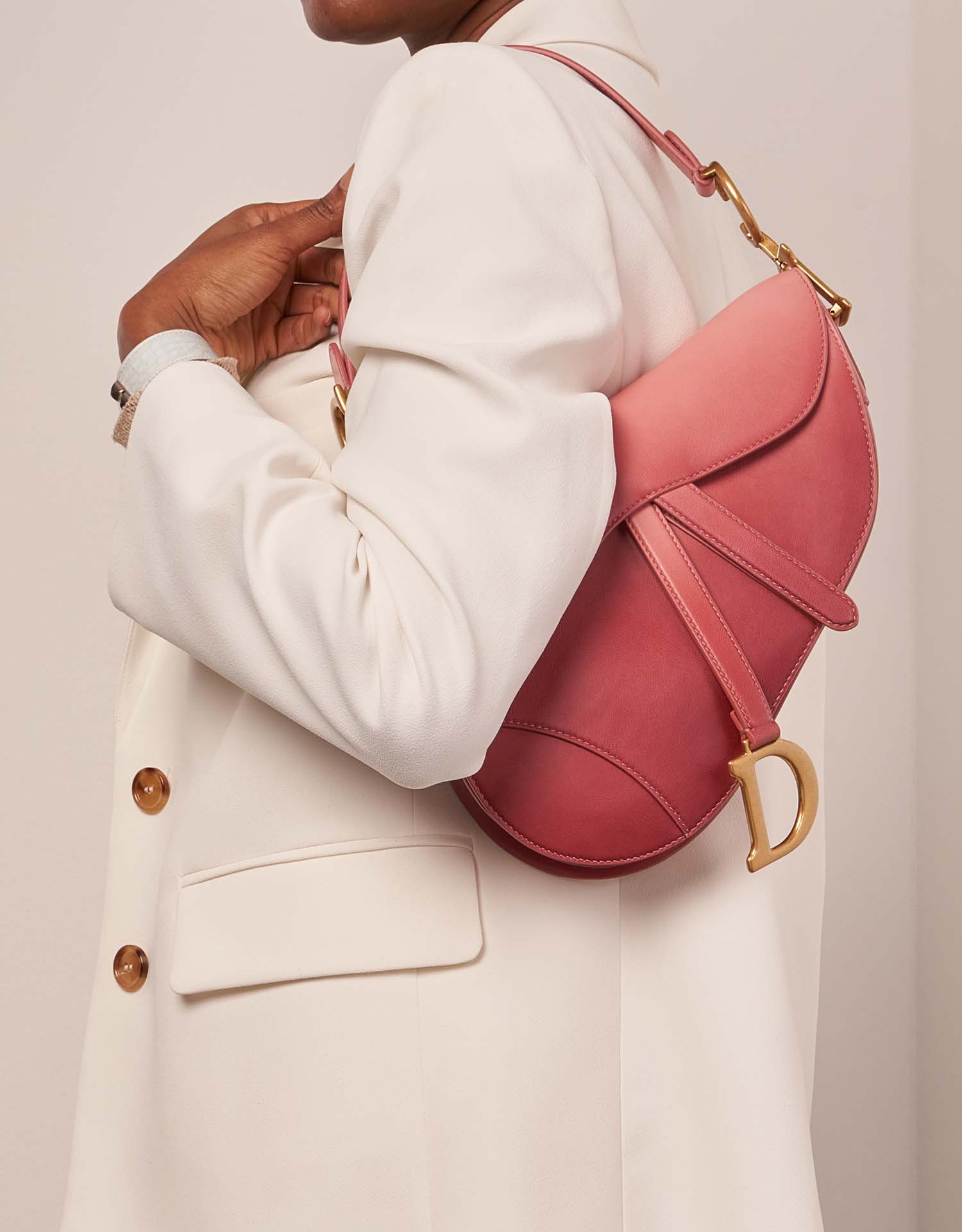Dior Saddle Medium Pink Sizes Worn | Vendez votre sac de créateur sur Saclab.com