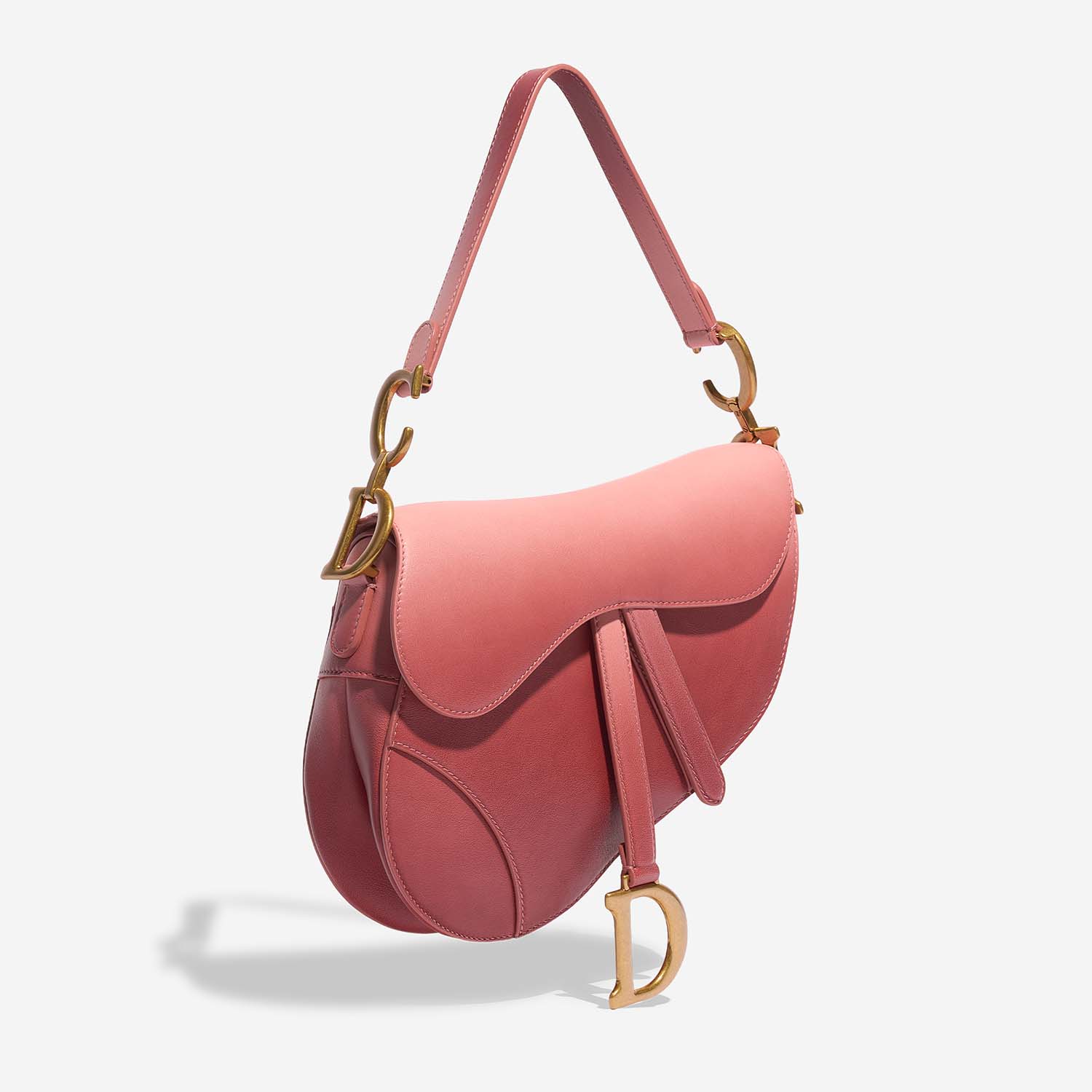 Dior Saddle Medium Pink Side Front | Vendez votre sac de créateur sur Saclab.com