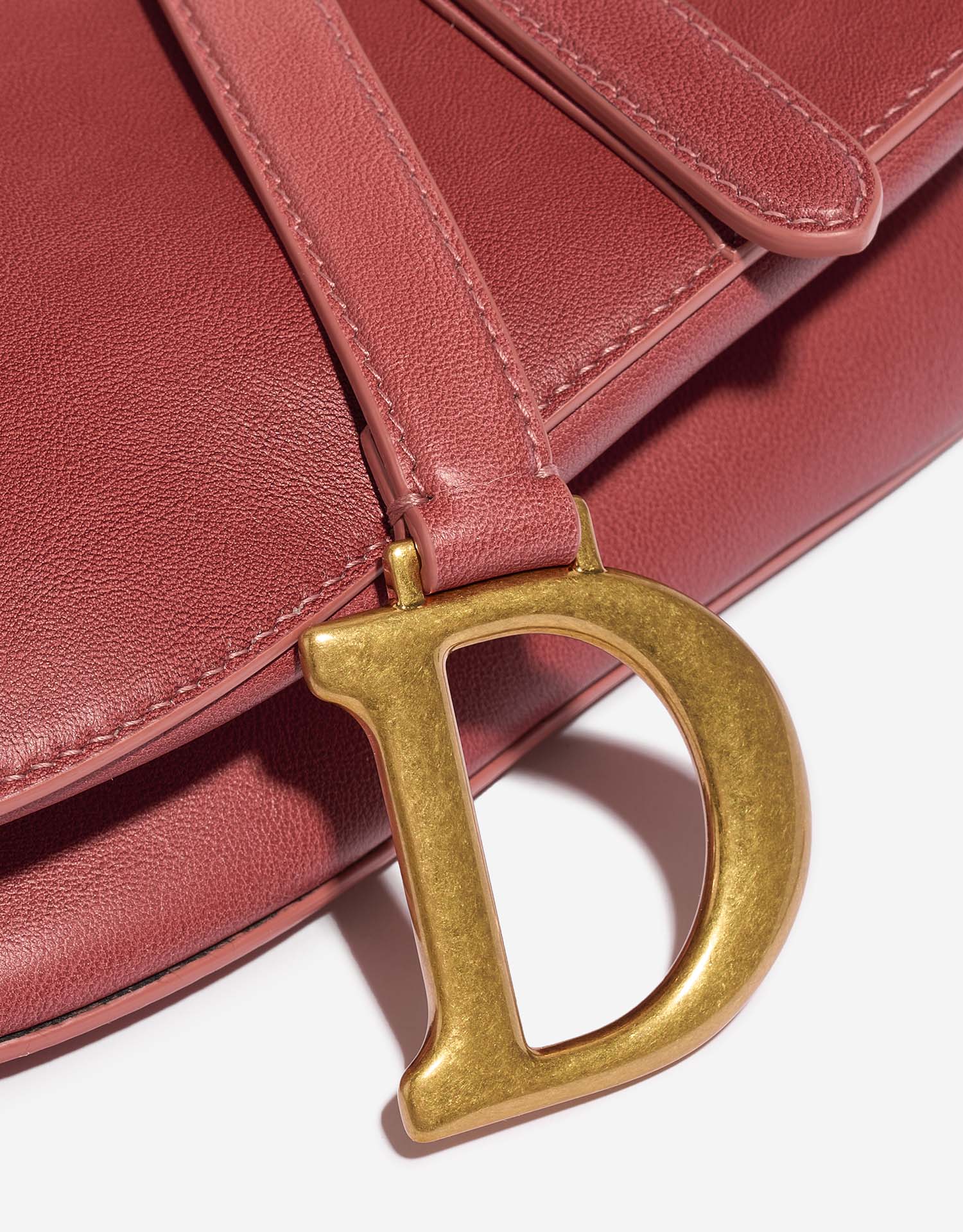 Dior Saddle Medium Pink Closing System  | Sell your designer bag on Saclab.com