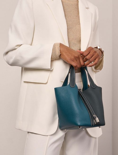 Hermès Picotin 18 VertBosphore-VertCypress Sizes Worn | Sell your designer bag on Saclab.com
