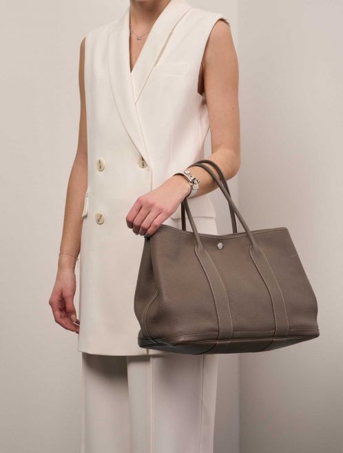 Pre-owned Hermès bag Garden Party 36 Negonda Etoupe Brown, Grey Model | Sell your designer bag on Saclab.com
