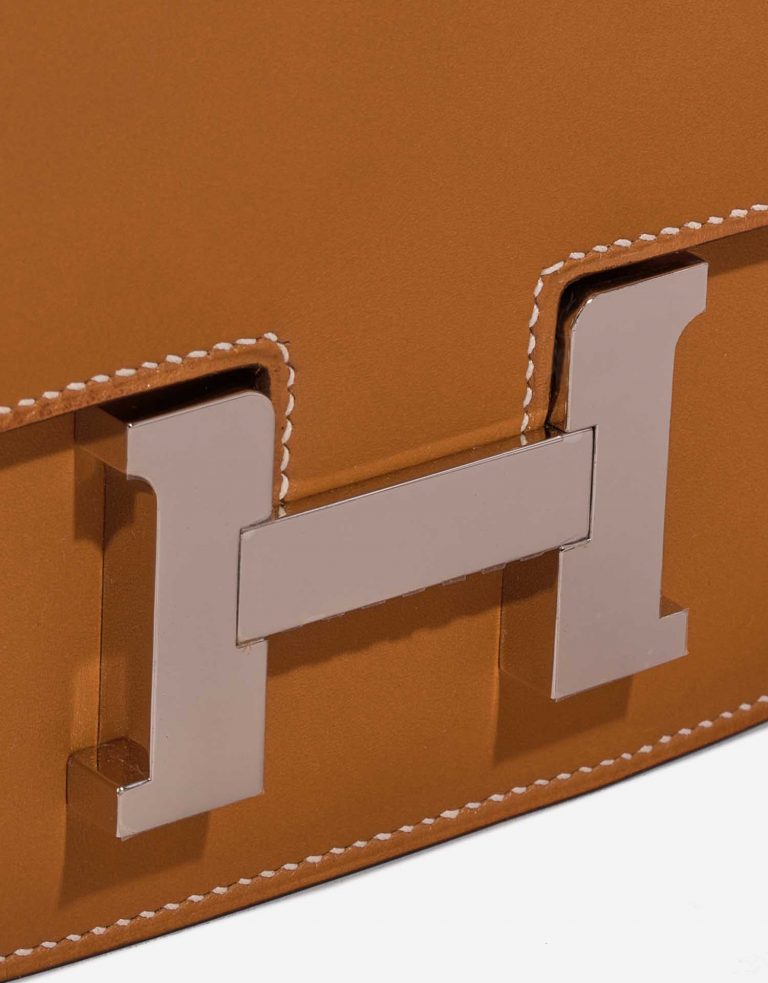 Hermès Constance 18 Naturel Closing System  | Sell your designer bag on Saclab.com