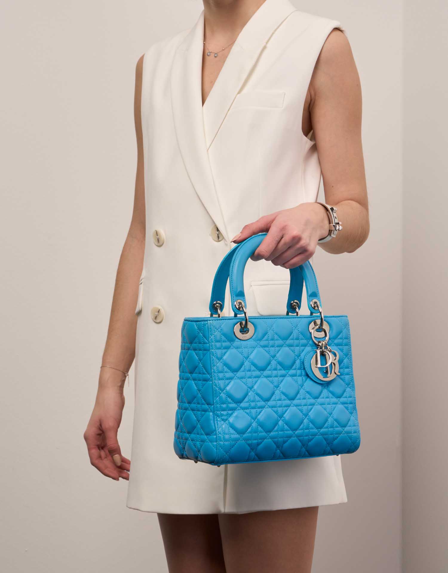 Dior Lady Medium Blue Sizes Worn | Sell your designer bag on Saclab.com