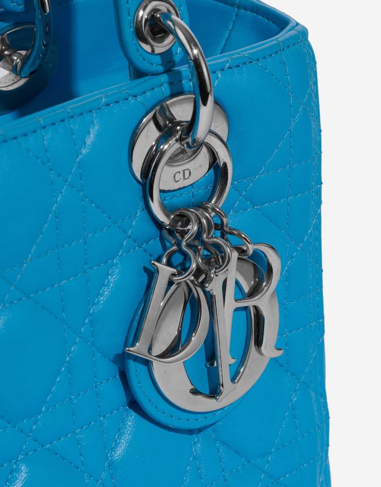 Dior Lady Medium Blue Closing System  | Sell your designer bag on Saclab.com