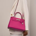 Hermès Kelly 28 RosePourpre 1M | Sell your designer bag on Saclab.com
