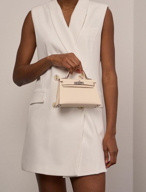Hermès Kelly Mini Nata Tailles Porté | Vendez votre sac de créateur sur Saclab.com