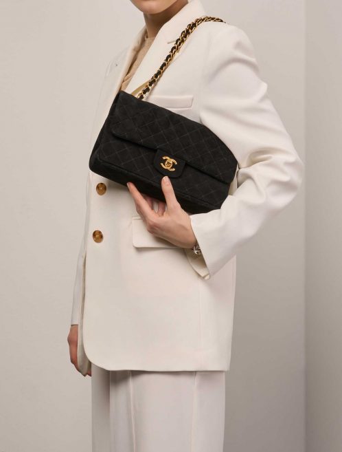 Chanel Timeless Medium Black 1M | Sell your designer bag on Saclab.com