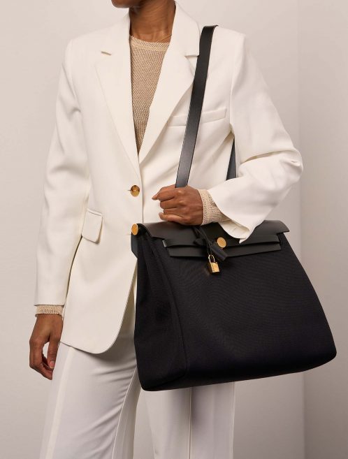 Hermès Herbag 39 Black 1M | Sell your designer bag on Saclab.com