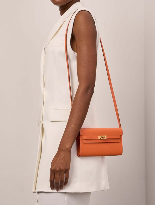 Hermès Kelly ToGo Orange Tailles Porté | Vendez votre sac de créateur sur Saclab.com