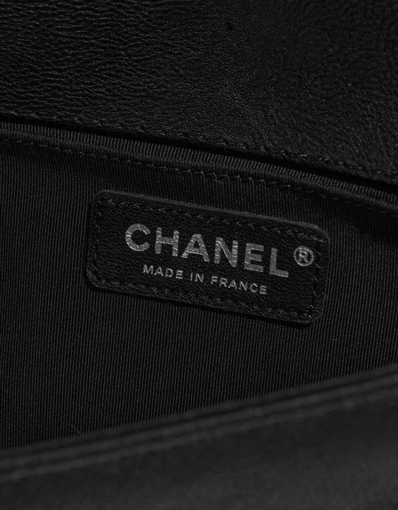 Chanel Boy Old Medium Calf Black | SACLÀB