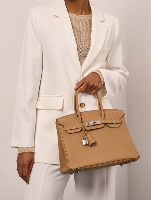 Hermès Birkin3in1 30 Bisquit-Ecru Tailles Porté 1 | Vendez votre sac de créateur sur Saclab.com