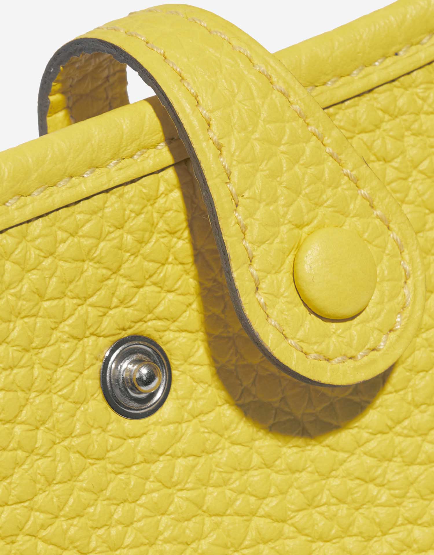 Hermès Evelyne 16 Lime Closing System  | Sell your designer bag on Saclab.com