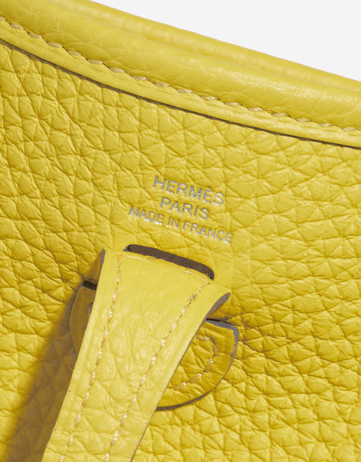 Hermès Evelyne 16 Lime Logo  | Sell your designer bag on Saclab.com