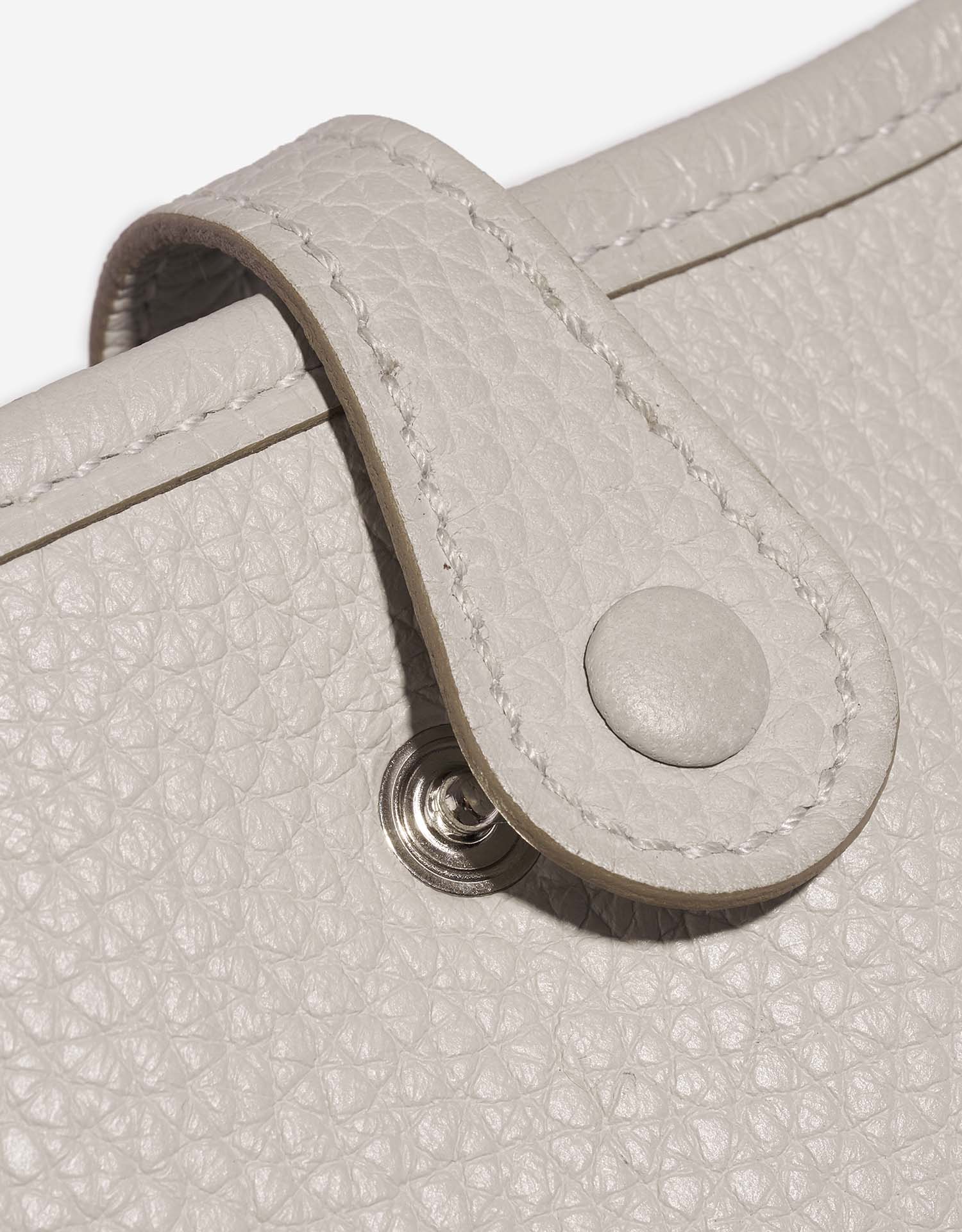 Hermès Evelyne 16 GrisPerle Closing System  | Sell your designer bag on Saclab.com
